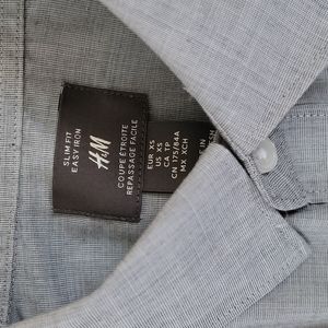 H&M  gray button down dress shirt XS slim